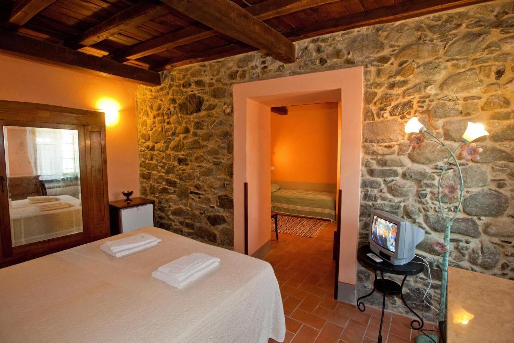 Il Nido Nella Bionda Guest House Brugnato Phòng bức ảnh